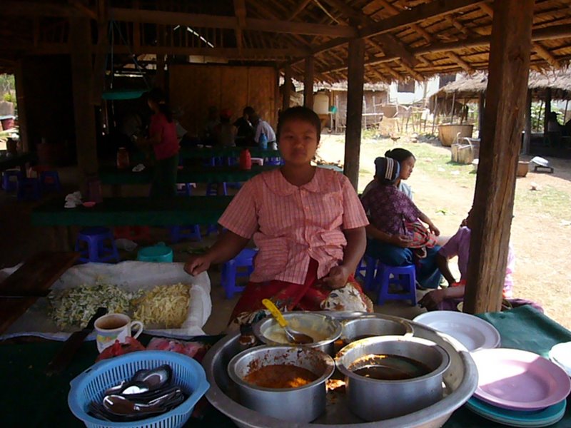 Burmese lunch. Dried fishy bits on the left. Chillied veg and tofu on the right.